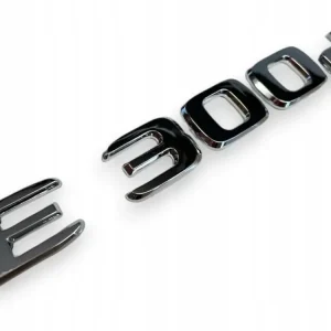 Wyprzedaż Napis E300d E300 d EMBLEMAT KLAPA MASKA TYLNEJ DO W210 W211 W212 W213 W124