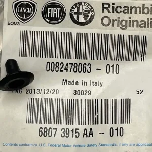 Oferta TULEJKA SPINKA MOCOWANIE EMBLEMATU FIAT PANDA 500 TIPO IDEA OE 82478063