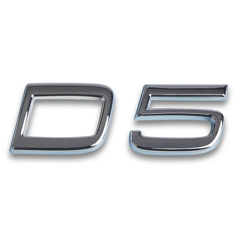 VOLVO S80 V70 XC70 emblemat D5 na tylna klape 31333646 Szybka dostawa