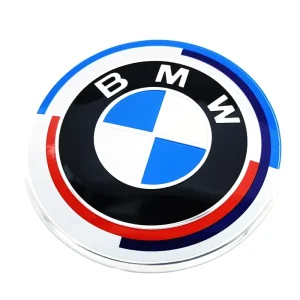 ZNACZEK EMBLEMAT NA KLAPĘ TYŁ BMW F46 F22 F23 F46 E46 E90 74mm Rabat