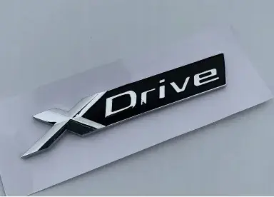 Emblemat logo znaczek do BMW Xdrive nowy Ostatnia szansa