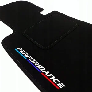 DYWANIKI WYCIERACZKI CZARNE BMW 3 E46 (1998-2007) CZARNE + HAFT PERFORMANCE Szybka dostawa