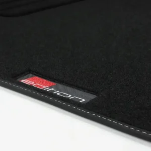 Nowość DYWANIKI do Audi A4 B6 8E 2000-2004 LOGO CARMAT
