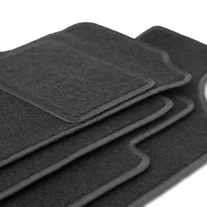 Dywaniki samochodowe grafitowe do: Honda Civic VIII (UFO) hatchback (2006-2 Zwrot pieniędzy