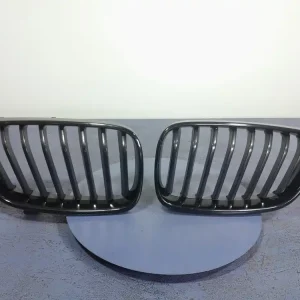 Zwrot pieniędzy BMW 2 F22 F23 ATRAPY KRATKI NERKI 7295521 7295522